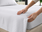 Cearceaf Pat 220x240cm Damasc Bumbac, Design Elegant cu Dunga 1cm pentru Confort Superior