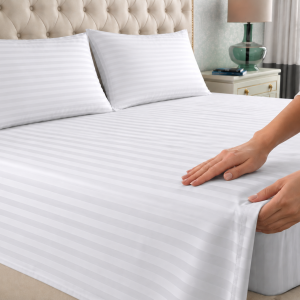 Cearceaf Pat 240x260cm Damasc Bumbac Dunga 2cm - Eleganta si Confort pentru Unitati de Cazare
