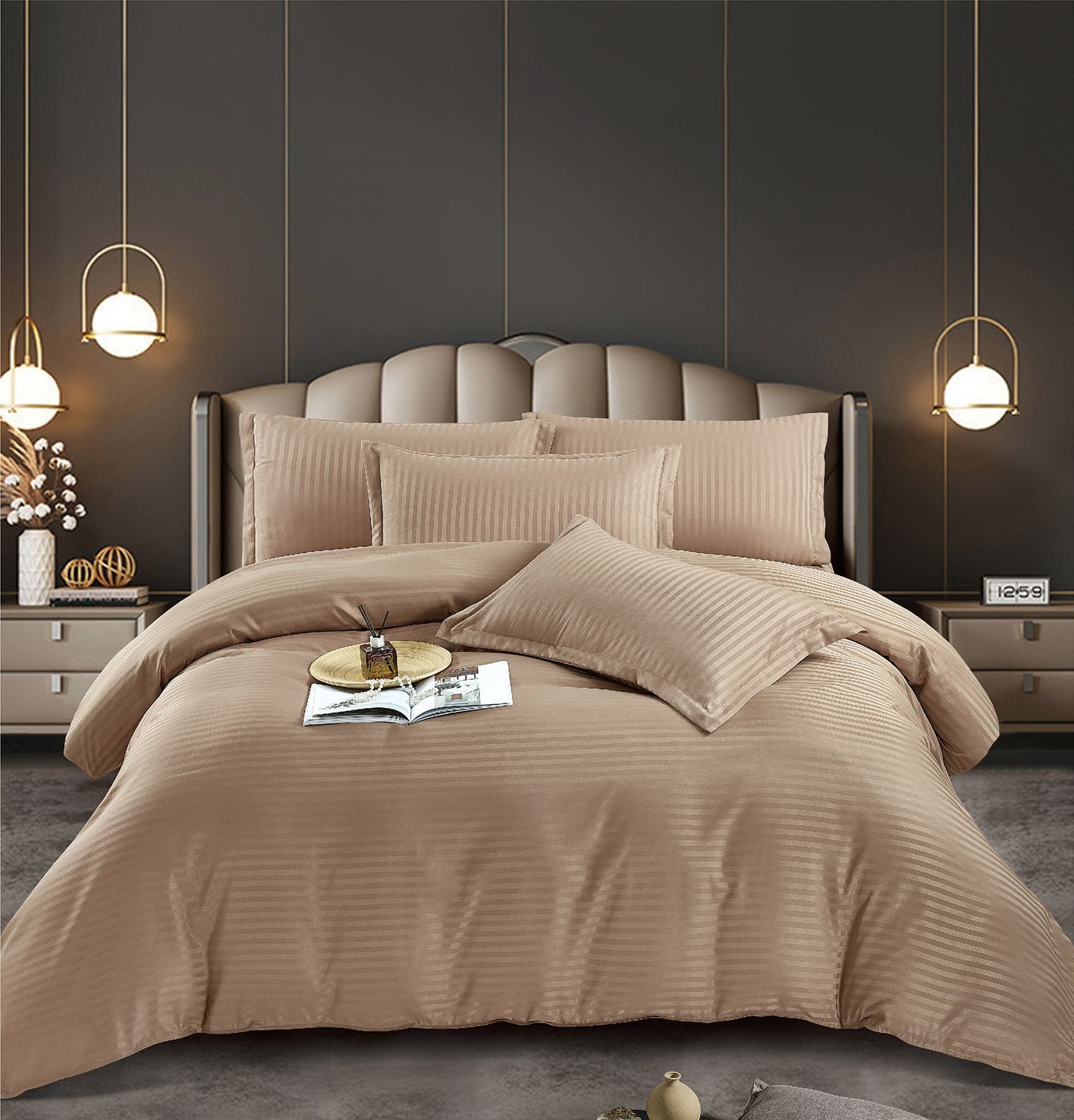 IMG-20230530-WA0011-2 Lenjerie Single Damasc Finet 4 Piese Bej - Confort Suprem și Design Elegant - imagine 1
