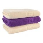 Set Prosoape Bumbac 500g/mp 70x130 cm Greek Border Ivoire/Mov - Rafinament și Lux în Baia Ta