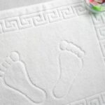 Covoras Baie Bumbac Pakistanez 50x70cm 850gr/mp Greek Border Absorbant si Rezistent