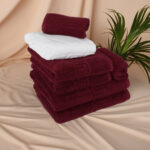 Set prosoape hotel Greek Border 100% bumbac pakistanez burgundy, ideale pentru acasă și Horeca. Aceste prosoape de înaltă