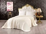 Pătură Embosată Cocolino Ecru Floral 200x220cm – Confort și Eleganță