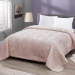 Pătură Embosată Cocolino 555 Roz Pudra 200x220cm Moale și Durabilă