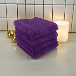 Set 4 prosoape de baie lux 50x90 cm, 100% bumbac pieptănat, ultra-absorbante, Mov – PremiumSleep.ro