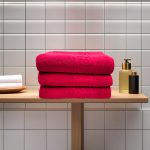 Prosop Lux 70x130 cm 100% Bumbac Pieptănat 650 g/mp Rosu Ultra-Absorbant - imagine 3