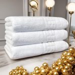 Set 3 prosoape de baie premium 70x130 cm, 100% bumbac pieptănat, ultra-absorbante, Alb – PremiumSleep.ro