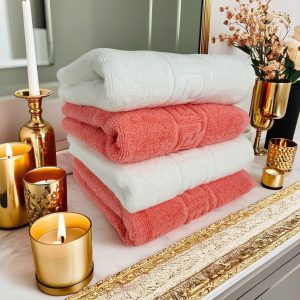 Set 4 prosoape de lux 50x90 cm, 100% bumbac pieptănat, ultra-absorbante, Alb & Coral – PremiumSleep.ro