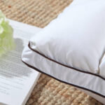 Set 2 Perne puf gasca tip fagure -80% puf 20% puf siliconizat alba 50X70 cm - imagine 4