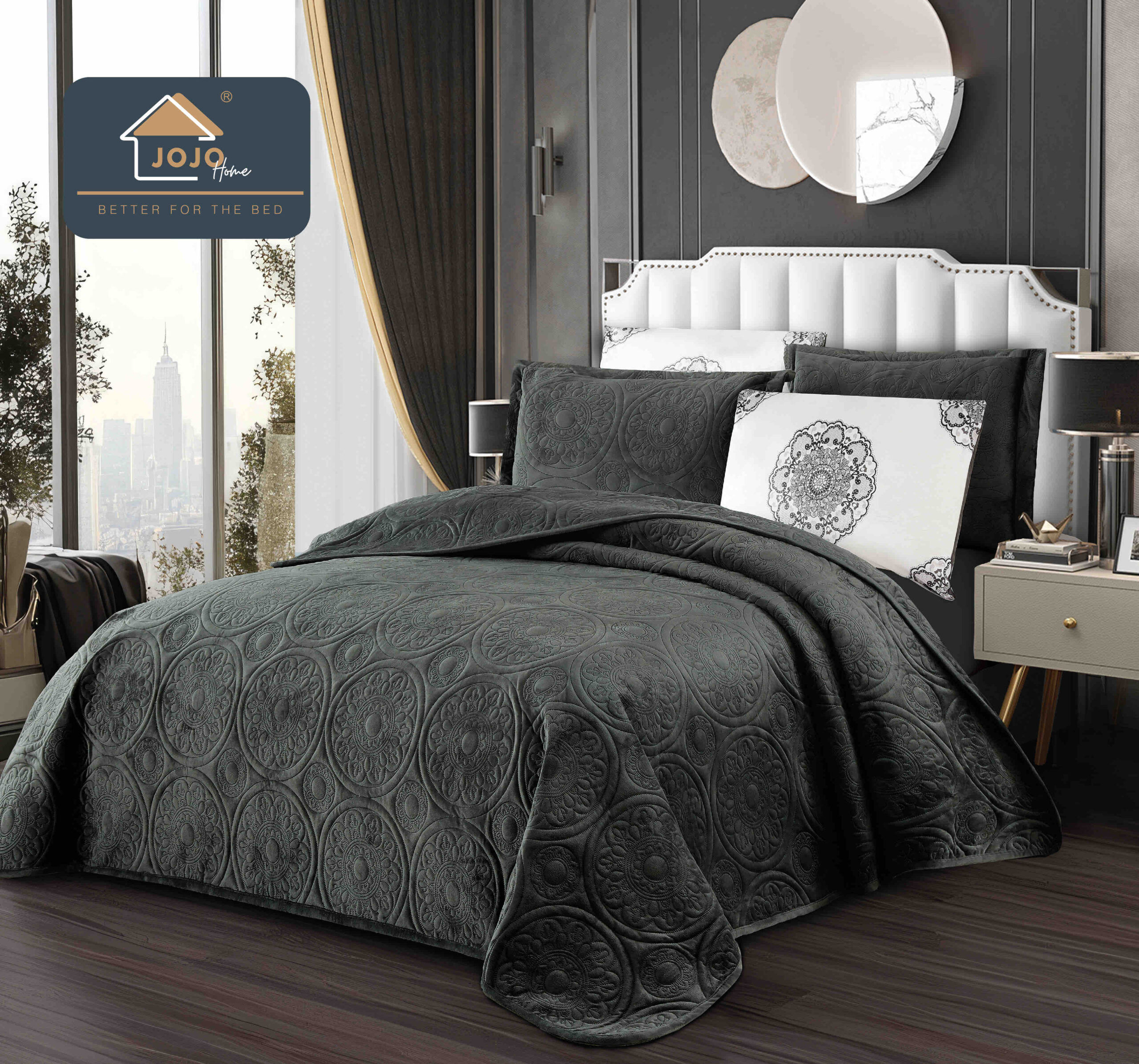 Set Cuvertura Catifea Luxury 220x240cm + 4 Fete Perna Antracit Set Cuvertura Catifea Luxury 220x240cm + 4 Fete Perna Antracit
