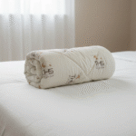 Pilota Lana Merino Comfort Copii | 800 g/mp | 80x120 cm | 4 anotimpuri | crem/oita