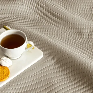 cuvertura-pat-matlasata-tac-deluxe-pentru-2-persoane-harlo-tas