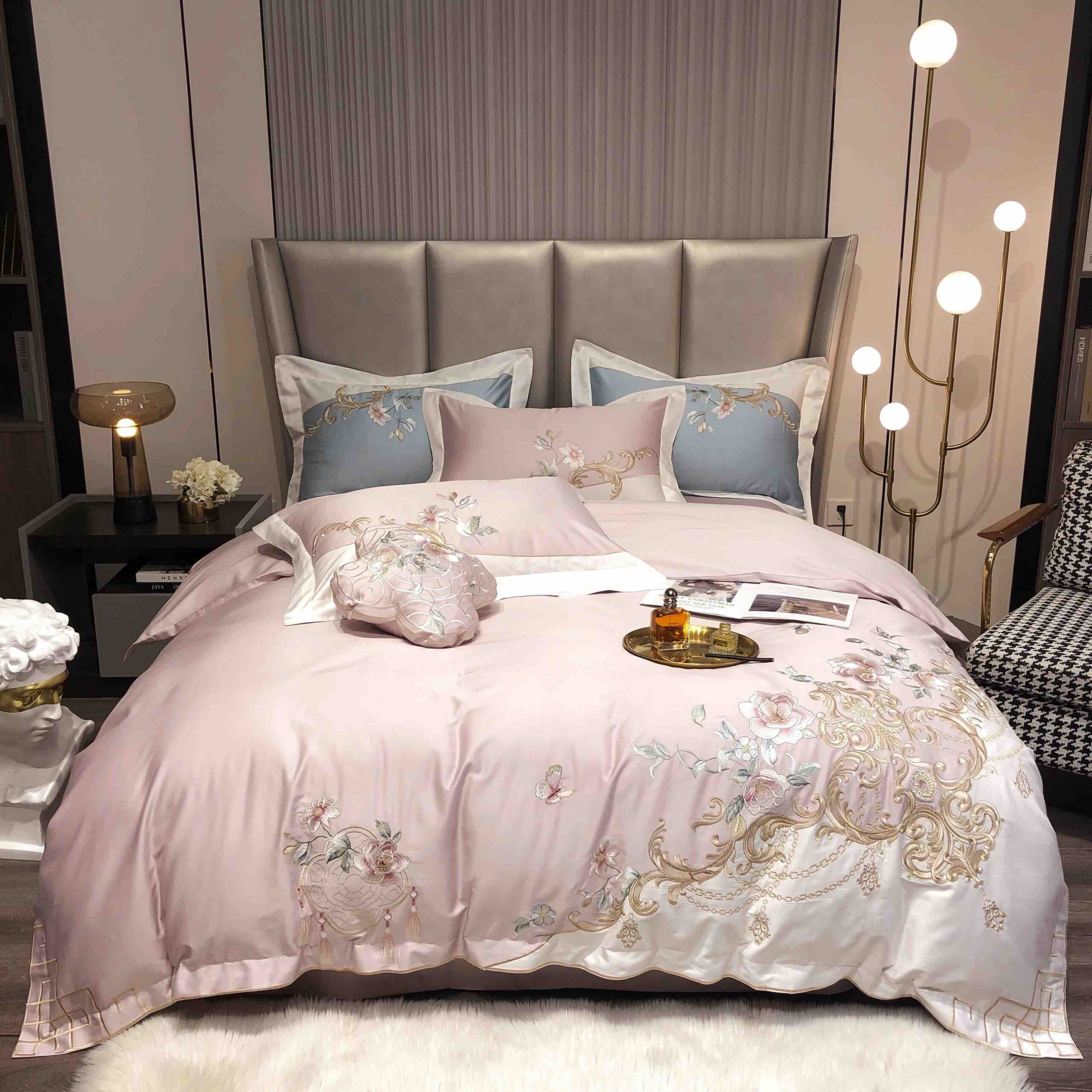 Lenjerie De Pat cu broderie Bumbac Satinat 100% Deluxe Antisifonare,Roz-Ambalaj Cadou Elegant Lenjerie De Pat cu broderie Bumbac Satinat 100% Deluxe Antisifonare,Roz-Ambalaj Cadou Elegant