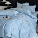 Lenjerie De Pat cu broderie Bumbac Satinat 100% Deluxe Antisifonare-Ambalaj Cadou Elegant - imagine 3