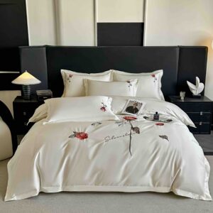 Lenjerie De Pat cu broderie Bumbac Satinat 100% Deluxe Antisifonare -Ambalaj Cadou Elegant